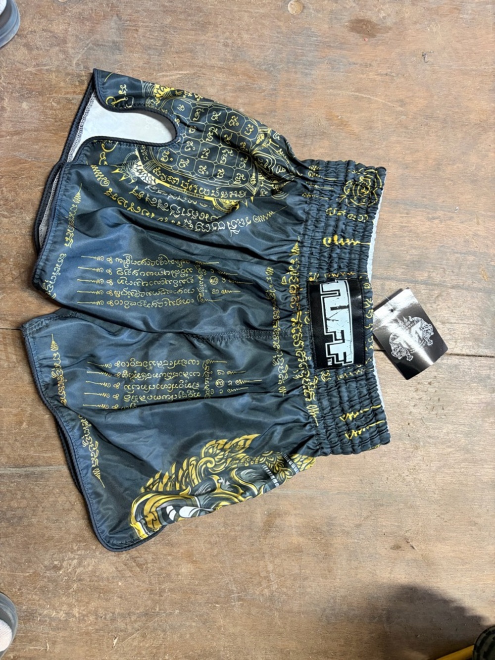 NWT: TUFF Boxing Shorts: Size Large